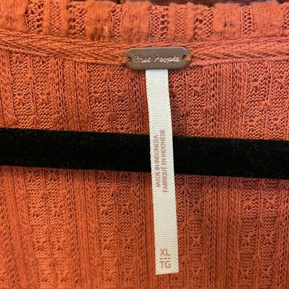 Free people, extra large top, burnt orange - Picture 2 of 9